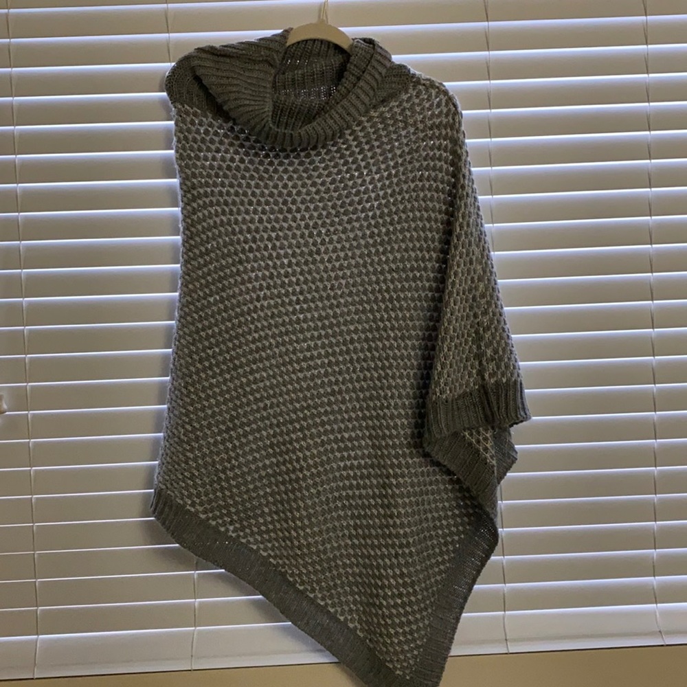Calvin klein poncho/sweater